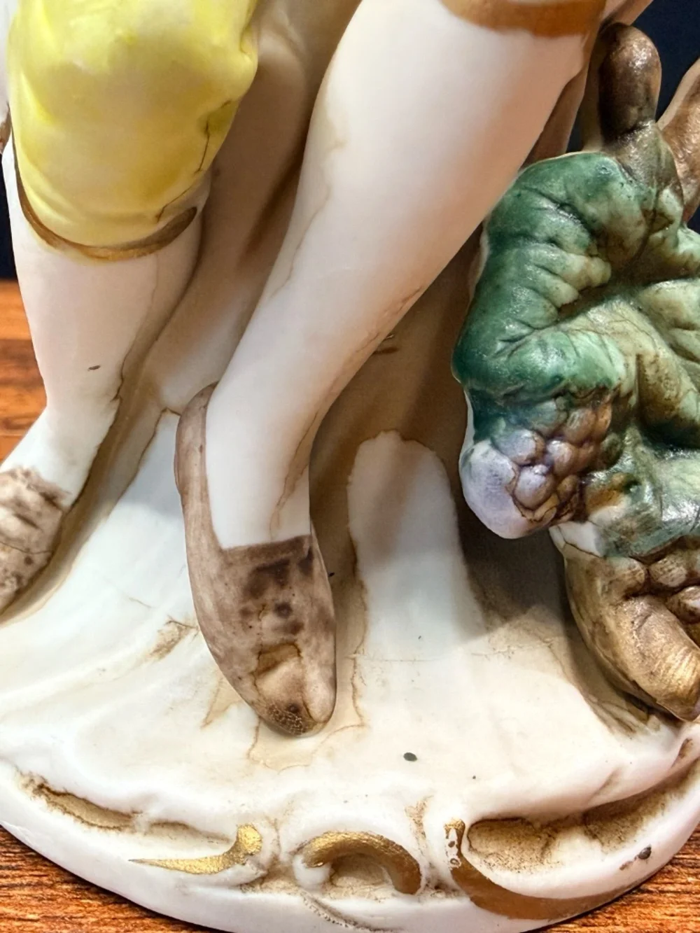 HOMCO Man with Basket of Grapes Figurine